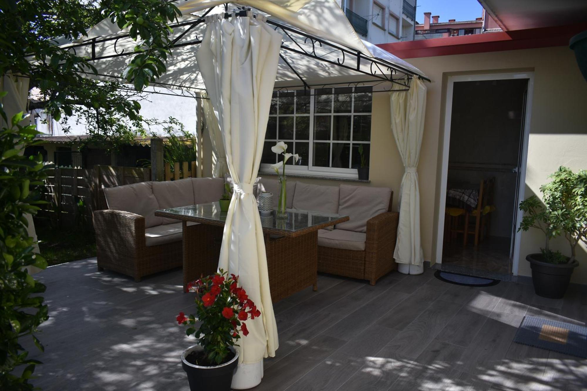 Jardin, Terraza Y Barbacoa O Grove Exterior foto