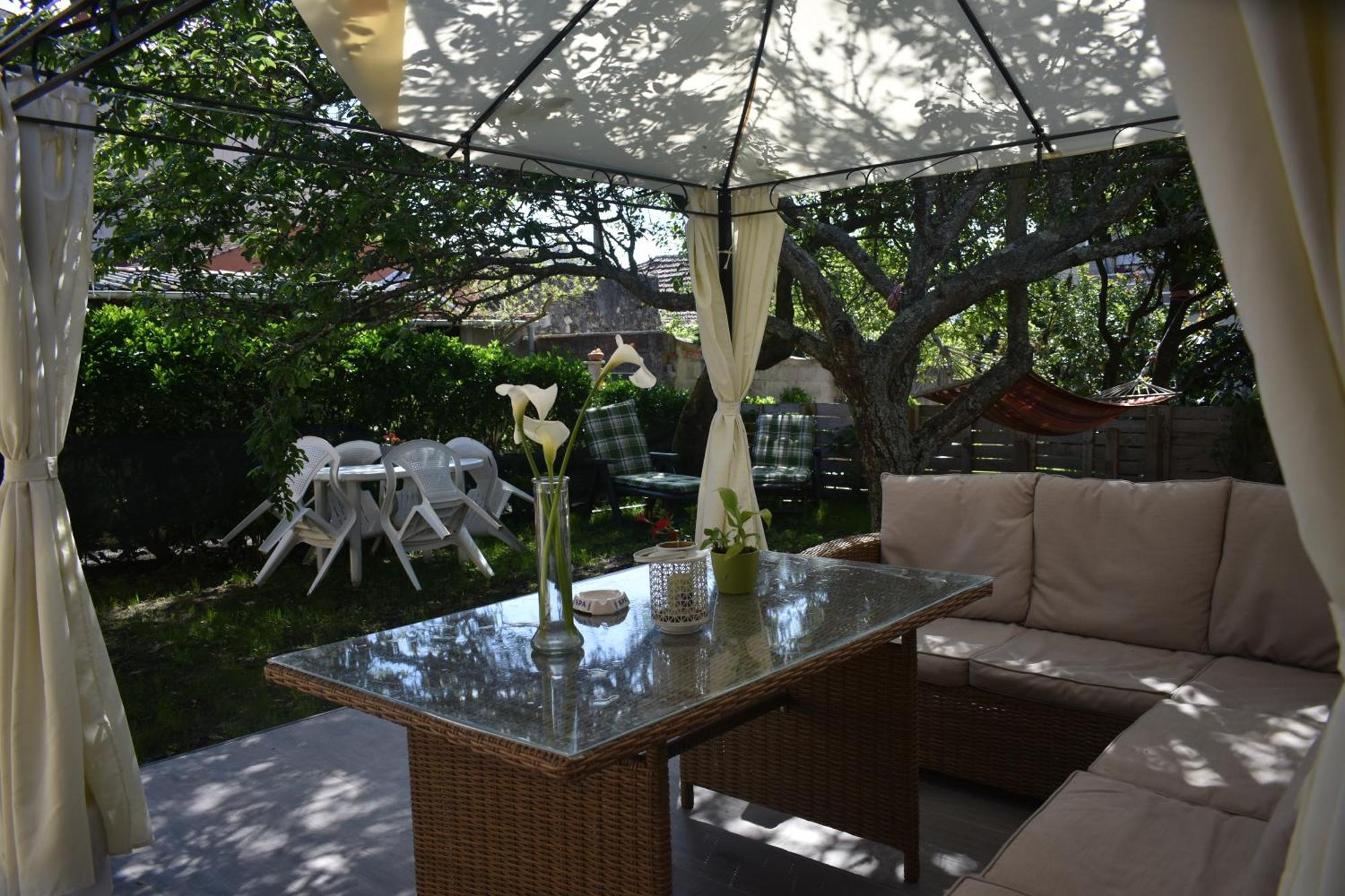 Jardin, Terraza Y Barbacoa O Grove Exterior foto
